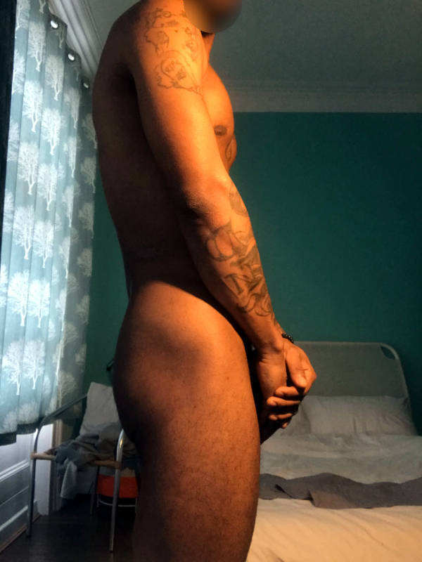 Naked Male Cleaner in London - Chucky
