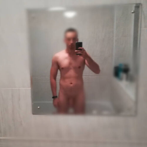 Naked Male Cleaner in London - Madeline