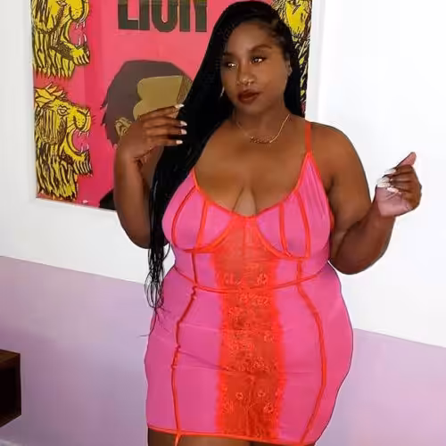 Naked Female Cleaner in London - Caramel