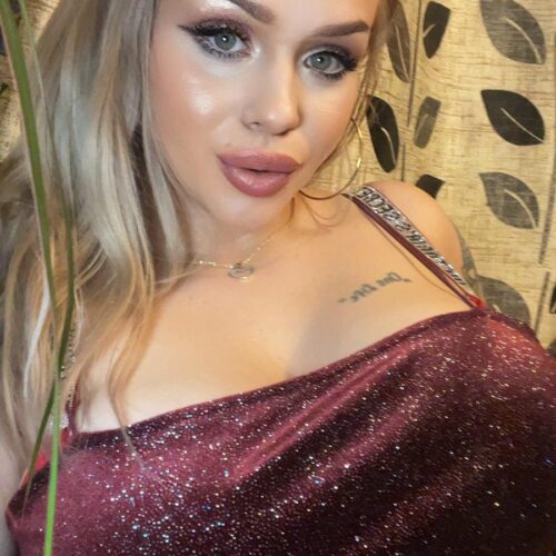 rose essex naked cleaner